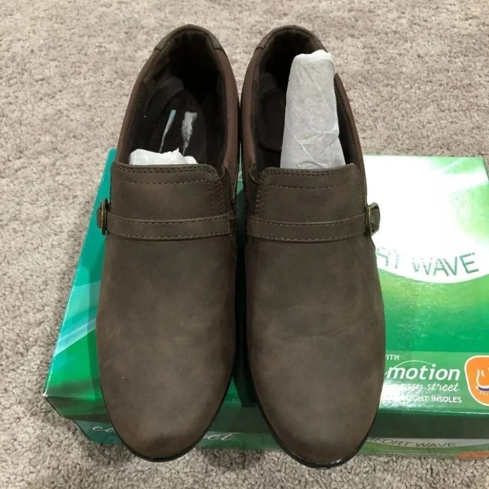 Easy Street Tawny Shooties heeled shoe‎ booties Size 10